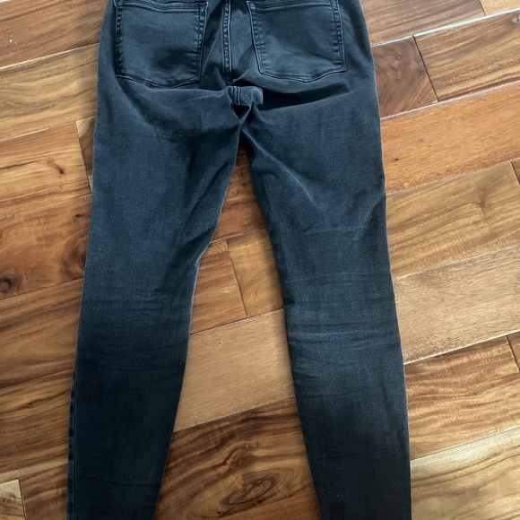 Good American - Picture 2 of 2